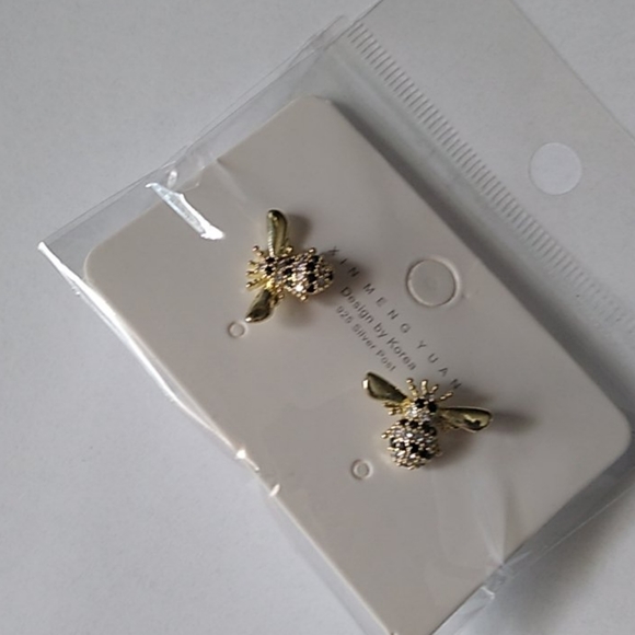 925 Sterling Silver Buzzing B Earrings - Picture 2 of 2
